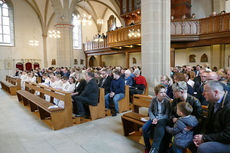 Feier der 1. Heiligen Kommunion in Sankt Crescentius (Foto: Karl-Franz Thiede)